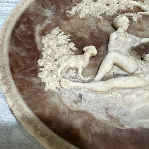 A Thing Of Beauty 3D Textured 10" Stone Plate 1978 Gayle Bright Appleby Vintage - Picture 5 of 8